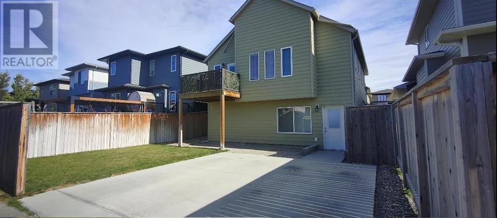 518 Devonia Rd W in Lethbridge, AB - Building Photo