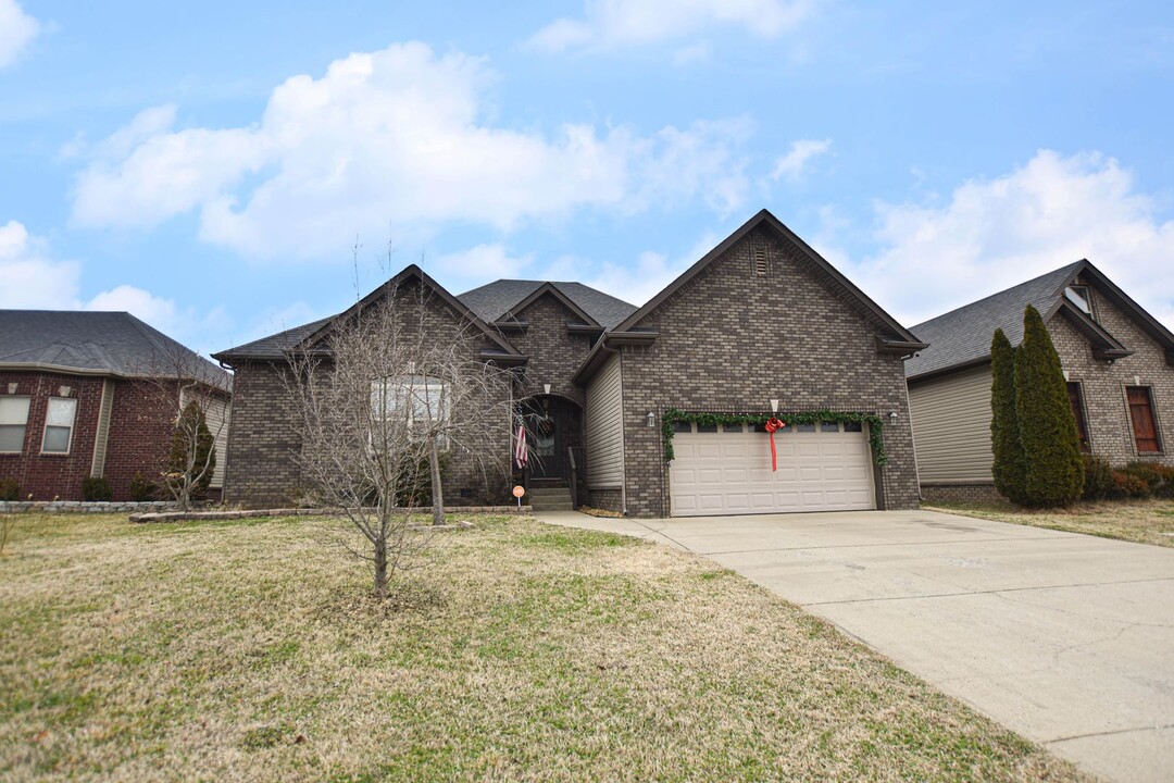 1780 Apache Way in Clarksville, TN - Building Photo