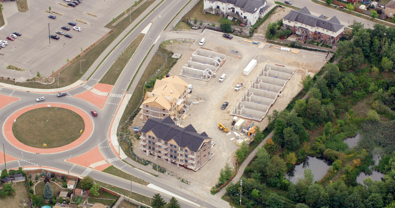 The Birches in Cambridge, ON - Building Photo