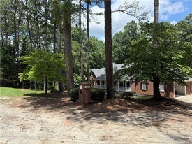 12265 King Cir in Roswell, GA - Building Photo