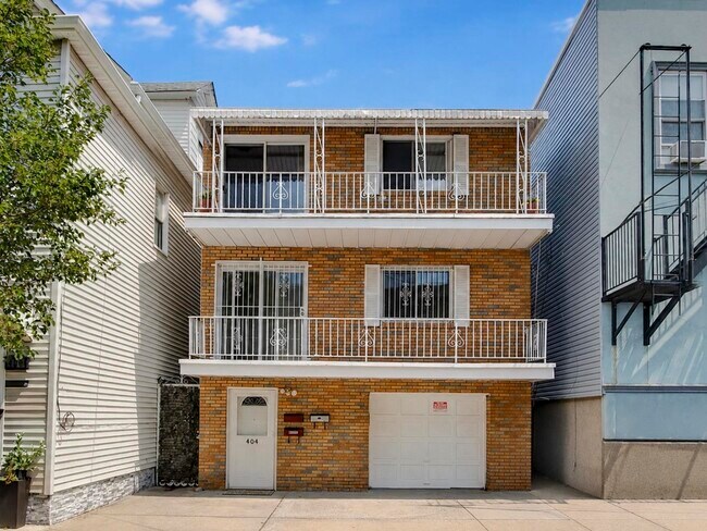 property at 404 46th St