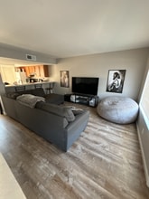 4828 W Orangewood Ave in Glendale, AZ - Foto de edificio - Building Photo