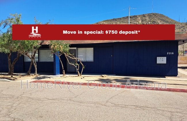 property at 2016 W Cactus Rd