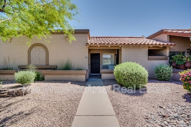 99 N Cooper Rd in Chandler, AZ - Building Photo - Building Photo