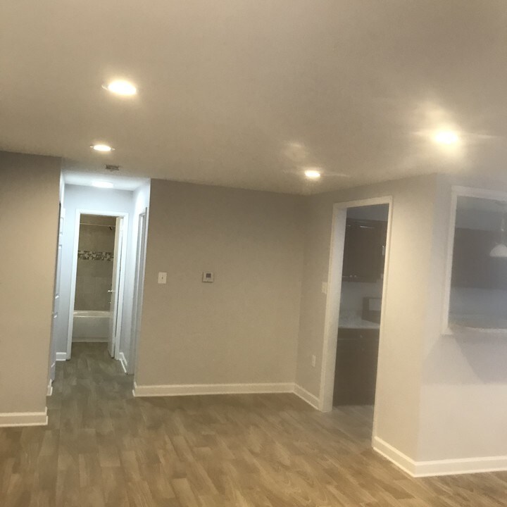 11334 Cherry Hill Rd in Beltsville, MD - Building Photo