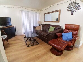 1080 E 450 N in Provo, UT - Foto de edificio - Building Photo