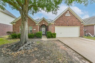 19926 Ashland Brook Ct in Houston, TX - Building Photo