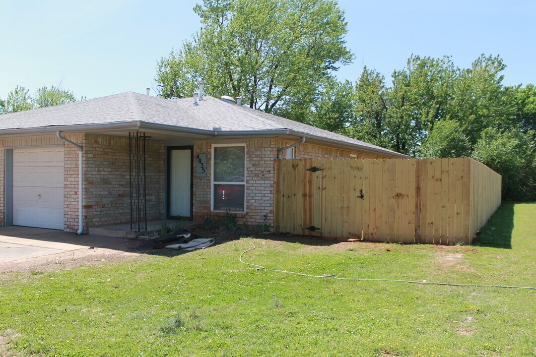 4035 Locust Dr in Midwest City, OK - Building Photo