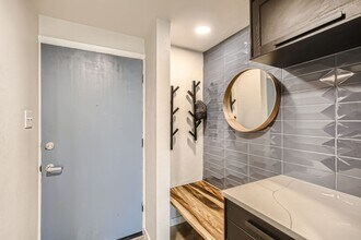 1842 Canyon Blvd in Boulder, CO - Building Photo - Building Photo