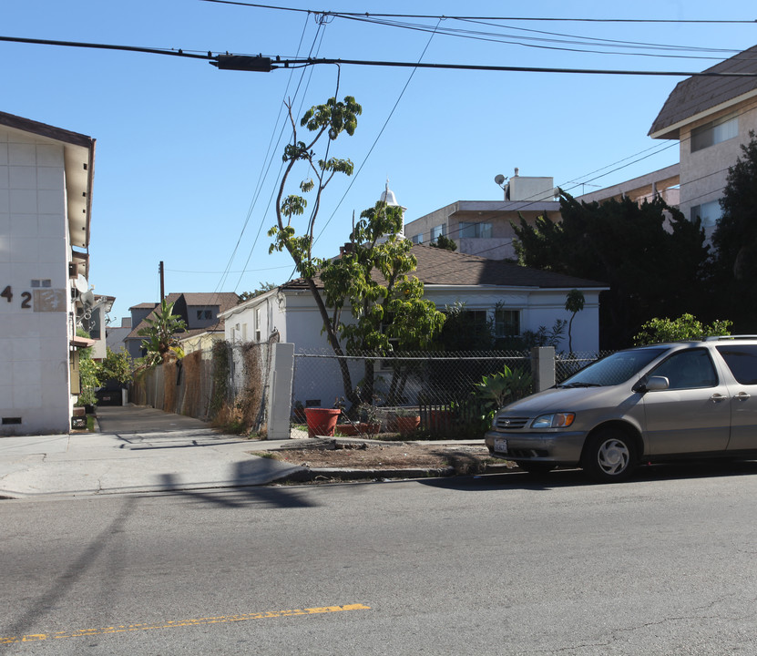 1236-1238 N Edgemont St in Los Angeles, CA - Foto de edificio