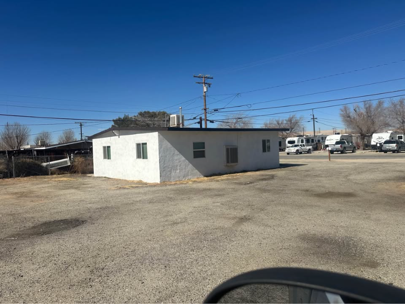 26926 Prospect St in Boron, CA - Building Photo