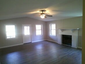 779 Ridge Crest Dr in Pope, MS - Building Photo - Building Photo