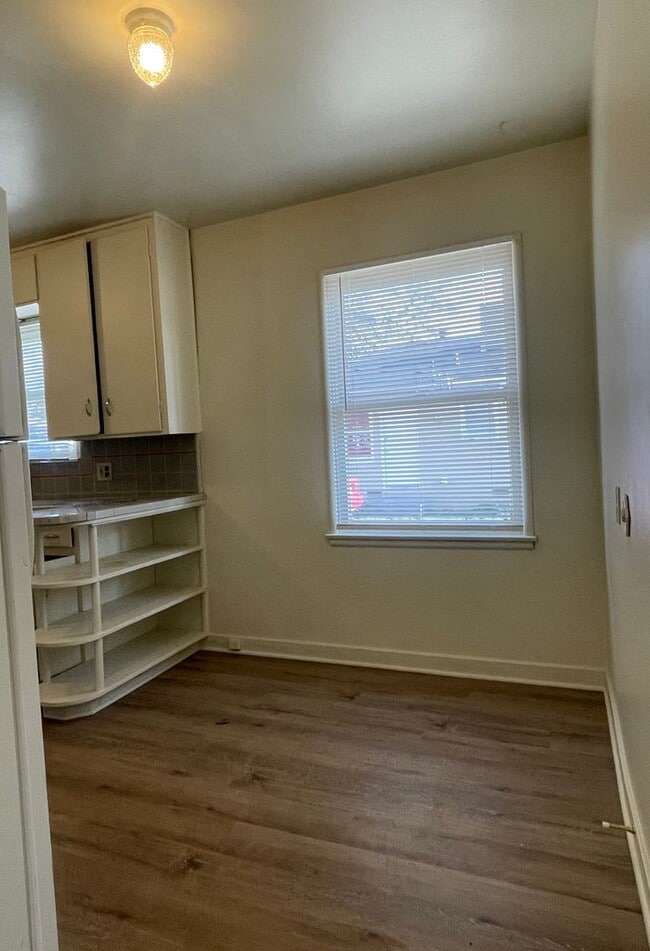 674-674 Locust St in Redding, CA - Building Photo - Building Photo