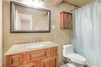 1511 Monaco Dr in Slidell, LA - Foto de edificio - Building Photo