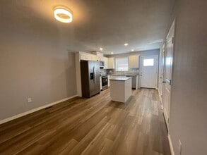 6 C St in Kimberling City, MO - Building Photo - Building Photo