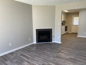 642 Old Humboldt Rd, Unit B in Jackson, TN - Building Photo - Building Photo