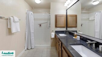 2155 Arkansas Ln in Grand Prairie, TX - Building Photo