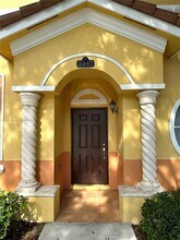 2447 SE 14th Ave in Homestead, FL - Building Photo - Building Photo