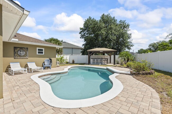 11 Lynton Pl