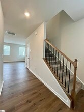 7 Twiggs Ln in Taylors, SC - Building Photo - Building Photo