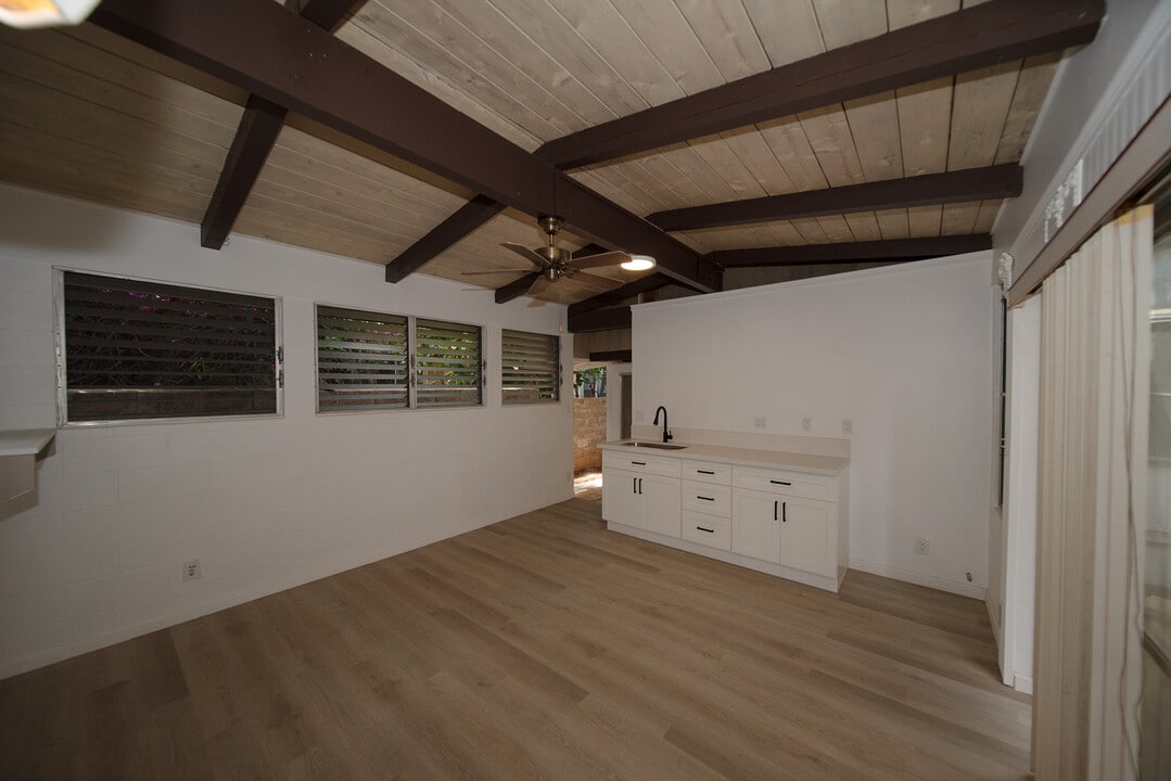 1549 Molina St, Unit Studio in Honolulu, HI - Foto de edificio