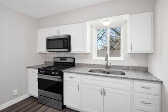7720 Ahern Ave in University City, MO - Building Photo - Building Photo