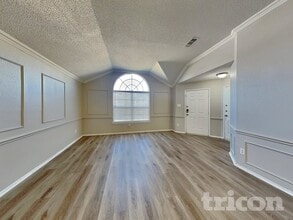 304 Dakota Dr in Arlington, TX - Building Photo - Building Photo