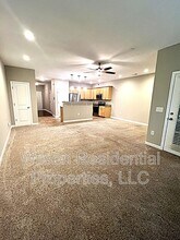 620 Friendway Rd in Greensboro, NC - Foto de edificio - Building Photo