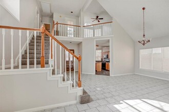 16038 Rustic Sands Dr in Houston, TX - Building Photo - Building Photo