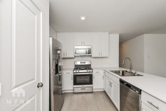 2748 Mistwood Dr in Fort Worth, TX - Foto de edificio - Building Photo