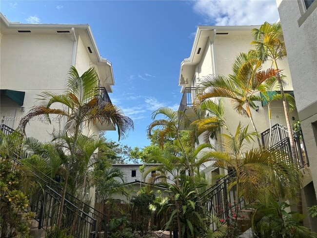 property at 2850 Coconut Ave