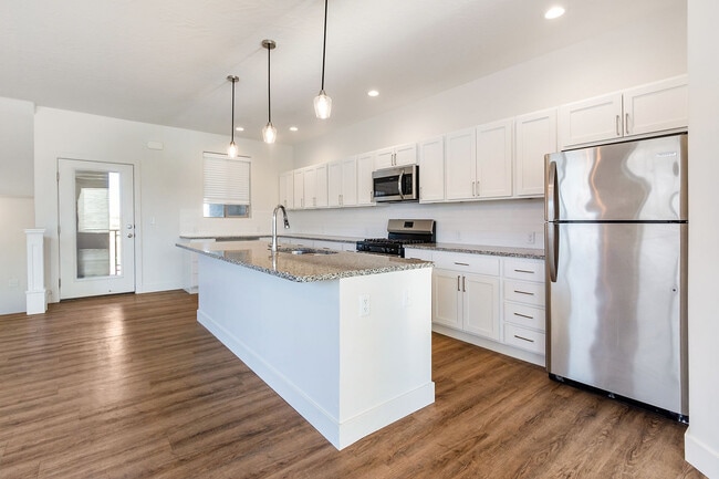 Redhawk Rentals in Saint George, UT - Building Photo - Building Photo