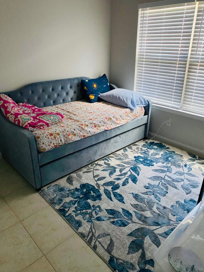 9115 Kendale Dr in Houston, TX - Building Photo - Building Photo