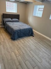 10144 S Wood St, Unit Basement in Chicago, IL - Building Photo - Building Photo