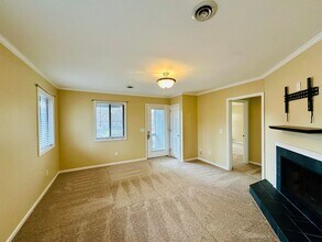 4157 Spirea Dr in Wilmington, NC - Building Photo - Building Photo