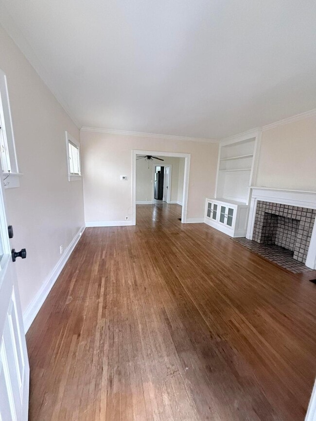 2710 Dayton Ave in Columbus, OH - Building Photo - Building Photo