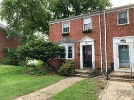 6107 Maylane Dr in Baltimore, MD - Building Photo
