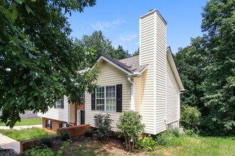 505 Brewer Dr in Locust Grove, GA - Building Photo - Building Photo