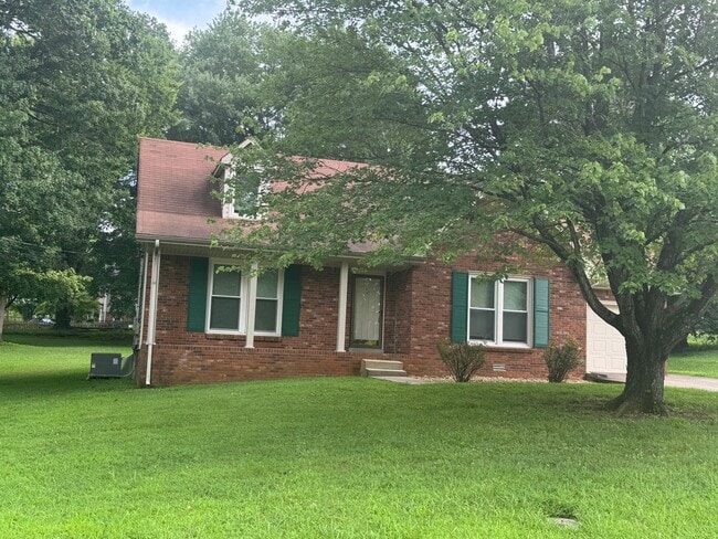 2205 Charlestown Rd