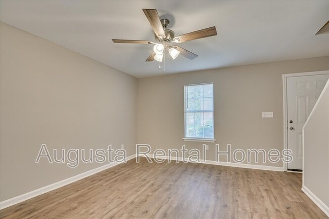 142 Chalet N Blvd in North Augusta, SC - Building Photo - Building Photo