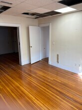 2020 Massachusetts Ave, Unit 1 in Cambridge, MA - Building Photo - Building Photo