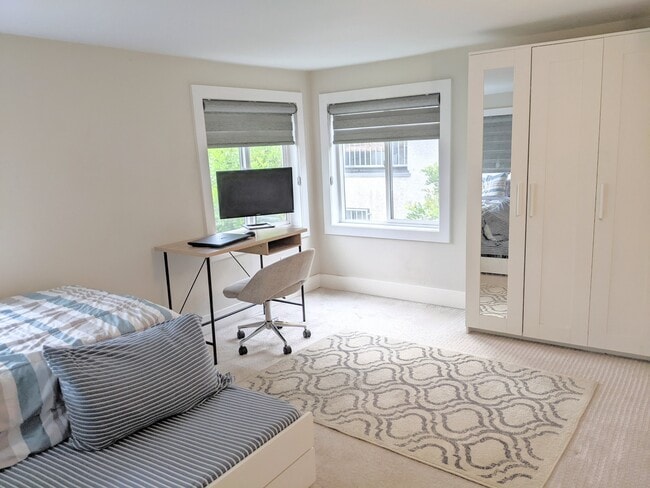 835 N Raymond Ave in Pasadena, CA - Building Photo - Building Photo