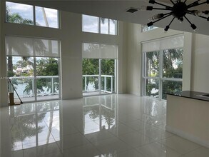 1861 NW S River Dr in Miami, FL - Foto de edificio - Building Photo