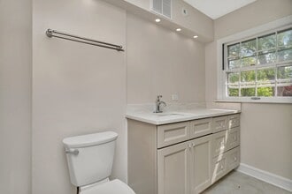 10134 S Kolin Ave in Oak Lawn, IL - Building Photo - Building Photo