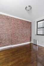 309 E 8th St in New York, NY - Building Photo - Building Photo