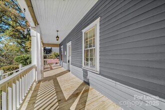 813 E 35th St in Charlotte, NC - Building Photo - Building Photo