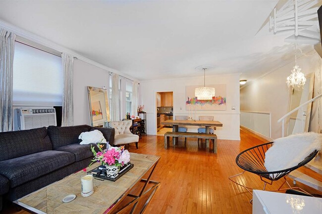 2787 John F. Kennedy Blvd in Jersey City, NJ - Building Photo - Building Photo