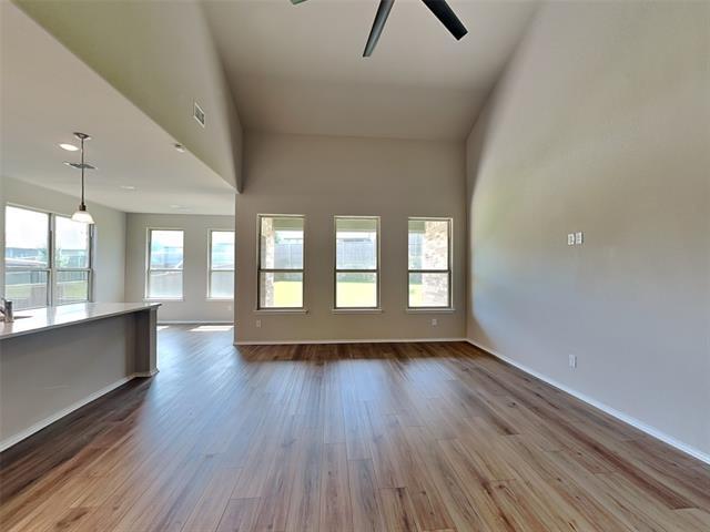 9013 Horse Herd Dr in Fort Worth, TX - Foto de edificio - Building Photo