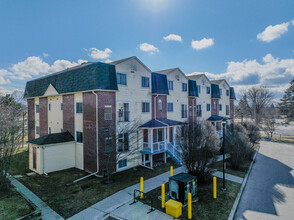 Janefield Place in Guelph, ON - Building Photo - Building Photo