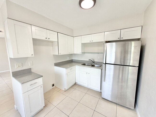 1931 Sunshine Blvd in Naples, FL - Building Photo - Building Photo